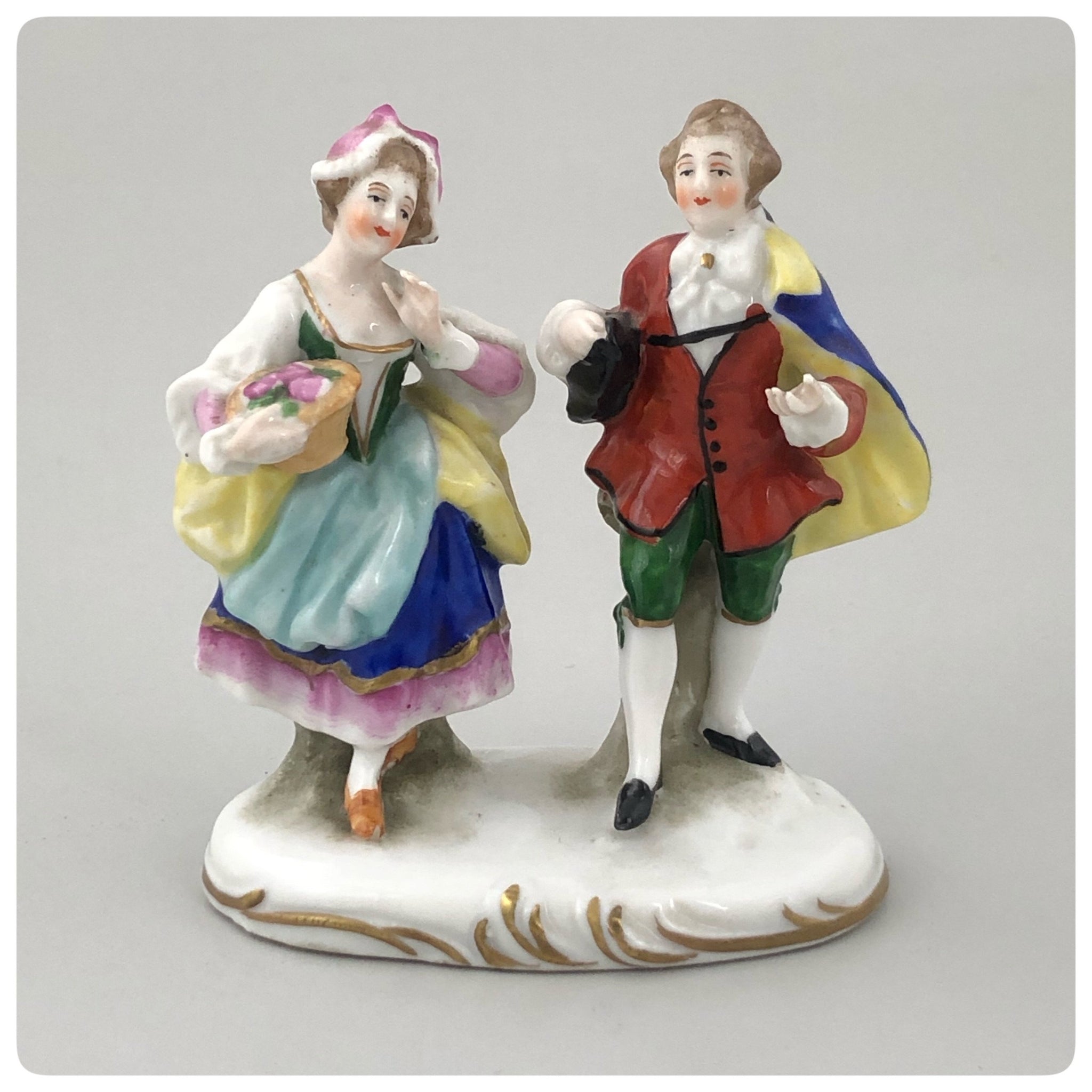German Porcelain Figurine of a Lady and Gentleman, Porzellanfabrik Alfred Voight A. G., Sitzendorf, Early 20th Century - The Silver Vault of Charleston