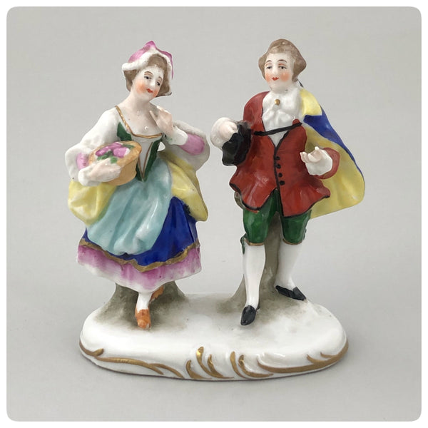 German Porcelain Figurine of a Lady and Gentleman, Porzellanfabrik Alfred Voight A. G., Sitzendorf, Early 20th Century - The Silver Vault of Charleston