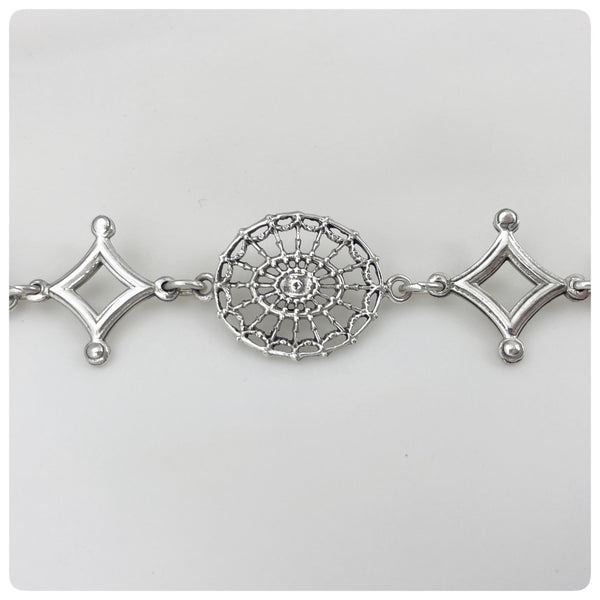 Detail, Sterling Silver Filigree Link Bracelet, "Daughters of the American Revolution" Collection, G2 Silver, Charleston, SC, New - The Silver Vault of Charleston