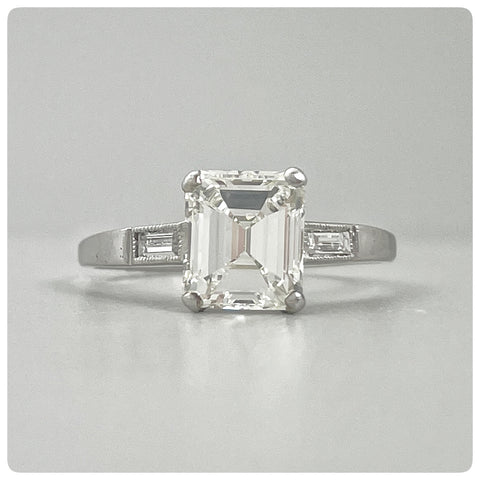 Platinum and Emerald-Cut Diamond Ring with Baguettes, 20th Century