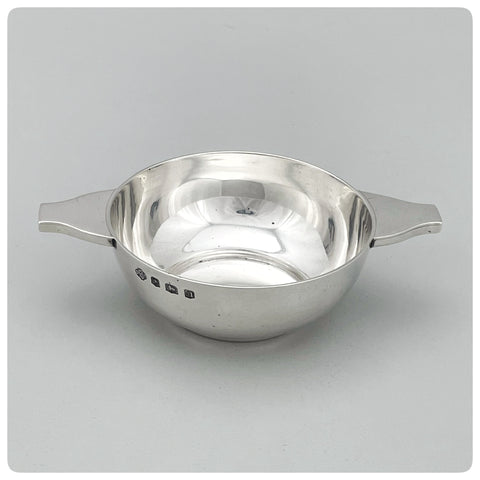 English Sterling Silver Quaich, W. Hutton & Sons Ltd., Sheffield, 1930-1931. Angled view of the side and top, including maker's marks