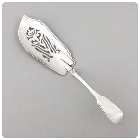 English Sterling Silver Fish Slice, Chester, 1813-1814 - The Silver Vault of Charleston