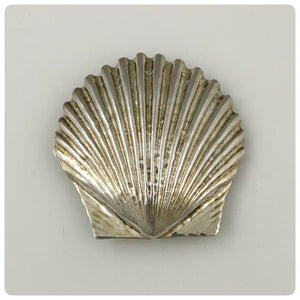 Gilded Sterling Silver Scallop Brooch, Oskar J. W. Hansen, Charlottesville, VA, Mid 20th Century - The Silver Vault of Charleston