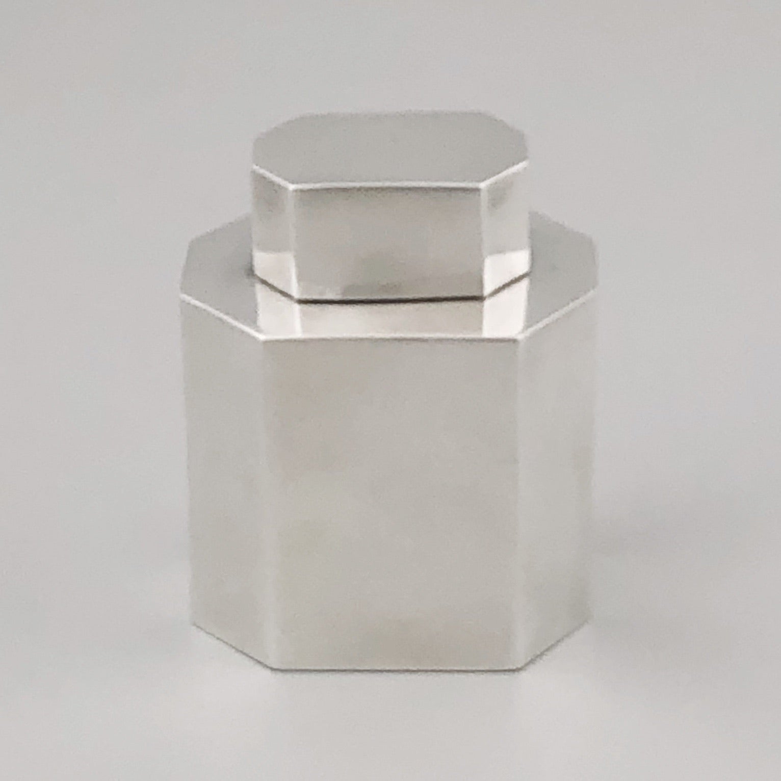 Sterling Silver Tea Canister / Caddy with Paneled Body, Gorham Manufacturing Company, Providence, RI, 20th Century - The Silver Vault of Charleston